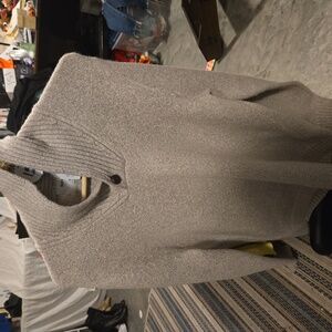 Men's Old Navy cardigan size medium